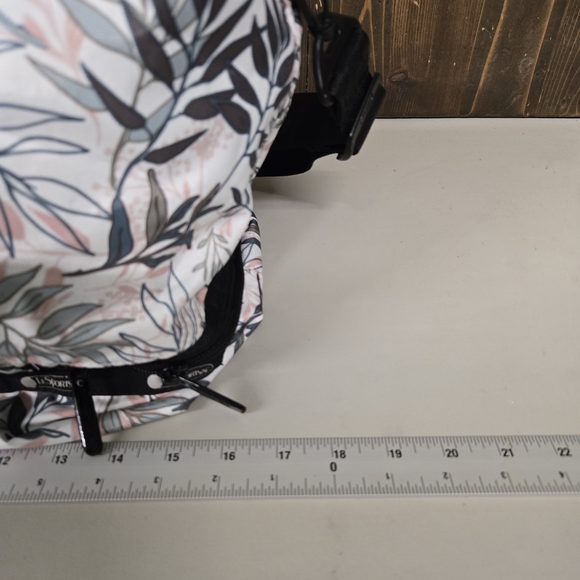 LeSportsac Large Weekender Floral Travel Tote Overnight Bag - Picture 9 of 13